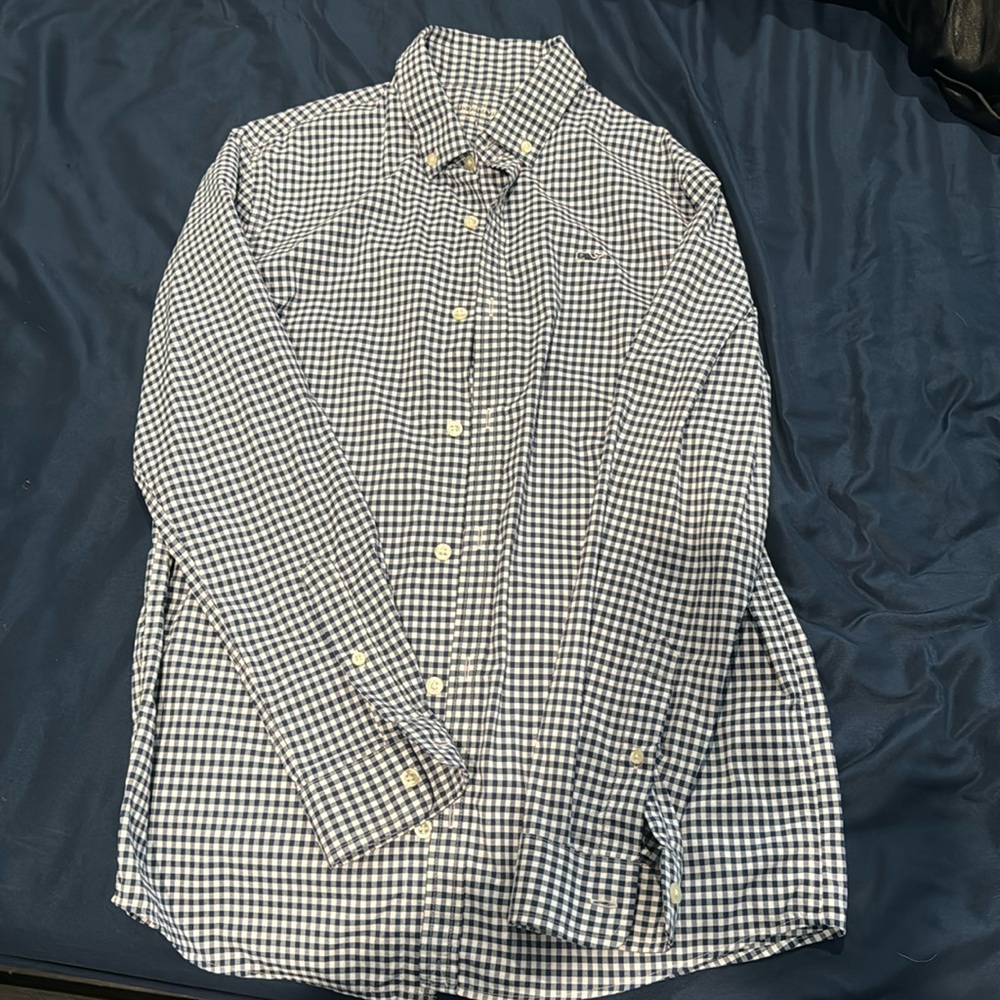 Vineyard Vines Performance button down LIKE NEW